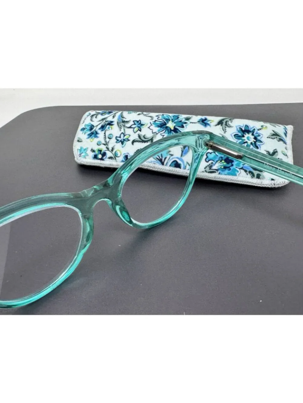 Vera Bradley Ashlyn Reading Glasses Vines Col. Cloud Vine  +2.00